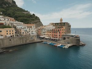 Le antiche trattorie di mare della Costiera Amalfitana: tra tradizione gastronomica e racconti di pescatori